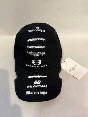 Balenciaga Archives Logos-Print Baseball Cap Unisex EUR Size O/S.